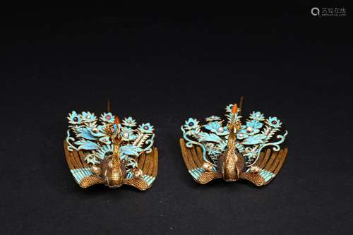 PAIR OF KINGFISHER PEARL INLAID 'PHOENIX' GILT SILVER HAIR ORNAMENTS