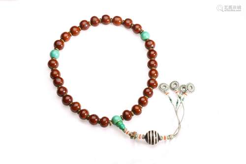 A PUTI AND DZI BEAD ROSARY BRACELET