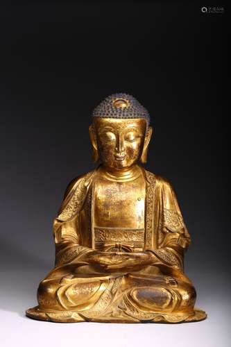 A GILT BRONZE FIGURE OF SEATED AMITABHA