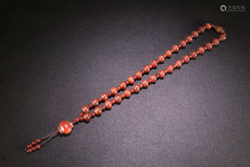 A RED AGATE NECKLACE