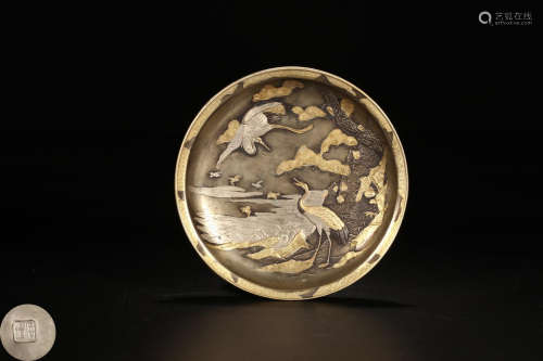 A TIN PLATE WITH GILT SILVER AND GILE GOLD PAINTED