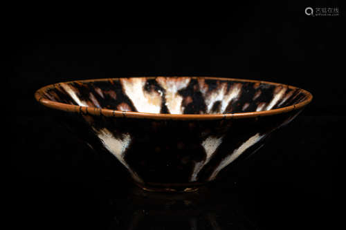 JIZHOU WARE BLACK GLAZED CONICAL BOWL