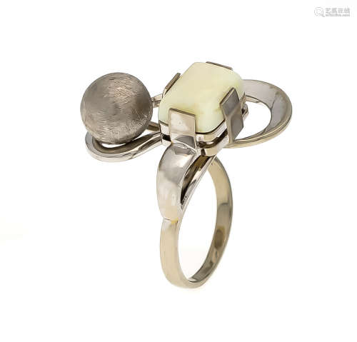 Opal-Ring WG 585/000 mit einem rechteckigen Milchopal-Cabochon 9 x 7 mm, RG 49, 6,2 gOpal ring WG