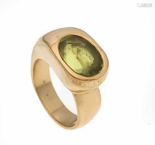 Chrysoberyll-Ring RG 585/000 mit einem oval fac. Chrysoberyll 12,1 x 8,7 mm in guterFarbe, RG 54,