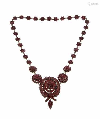 Granat-Collier um 1900 mit dunkelroten, böhmischen, rund und tropfenförmig fac. Granaten 4- 1,5