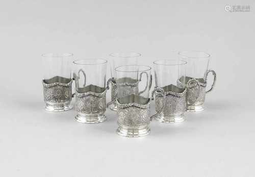 Sechs Teeglashalter, Isfahan, Persien, 20. Jh., Silber geprüft, runder getreppter Stand,zylindrische
