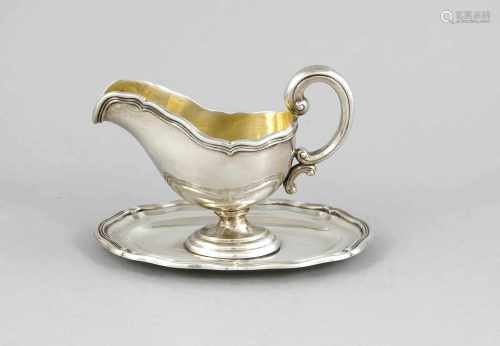 Ovale Sauciere, Deutsch, um 1900, Silber 800/000, Innenvergoldung, Dresdner Barockrand,fest