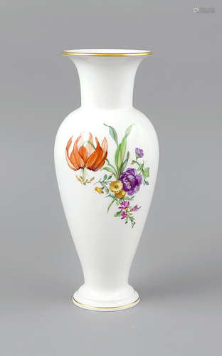 Vase mit Blumenmalerei, KPM Berlin, Marke 1962-1992, 1. W., Malermarke, Form Juventute,frontseitig