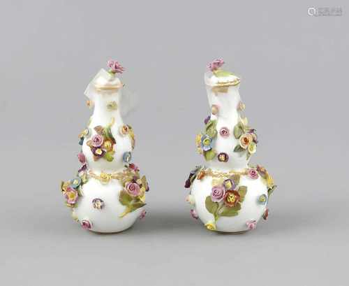 Paar Flakons mit Stöpsel, Meissen, Marke 1850-1924, 1. W., Doppelkürbisform mit Stöpsel,Wandung