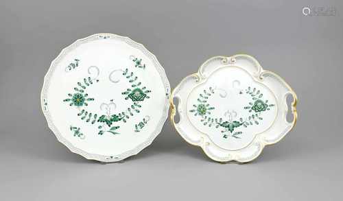 Zwei Platten, Meissen, 1970-80er Jahre, 2. W., Form Neuer Ausschnitt, Dekor Indisch Grün,