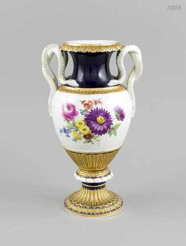 Schlangenhenkelvase, Meissen, Marke 1850-1924, 1. W., balusterförmige Vase, seitl.Handhaben in