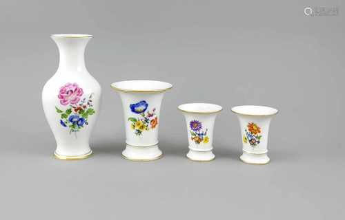 Vier Vasen, Meissen, 1950er Jahre, 1. W., polychrome Blumenmalerei, Goldränder, 1Balustervase, H.