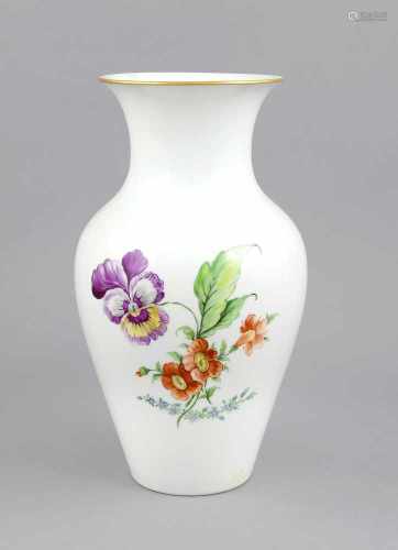 Vase, KPM Berlin, Marke 1962-92, 1. W., Malermarke, Form Asia, polychrome Blumenmalerei,Goldrand, H.
