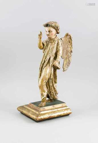 Engelsfigur um 1750, vollplastischer, schreitender Engel mit Segensgestus undausdrucksstarkem
