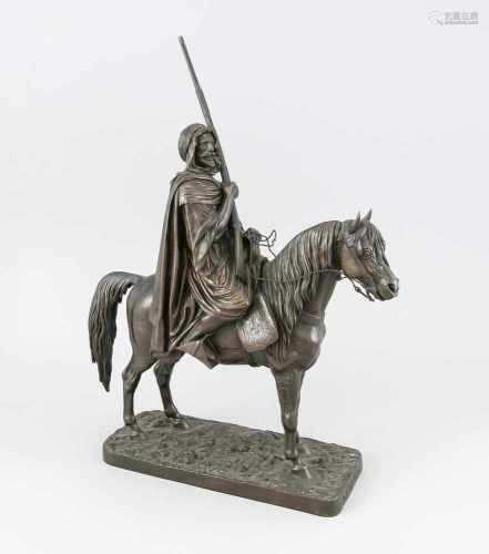 A. Viguier, frz., Bildhauer des 19. Jh., Araber mit Gewehr auf einem Pferd, patinierteBronze auf