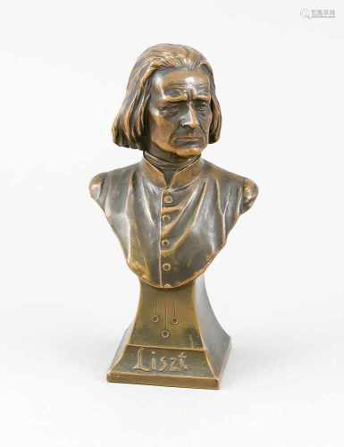 Anonymer Bildhauer um 1900, kleine Büste des Komponisten Franz Liszt, braun patinierterMetallguss,