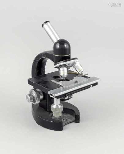 Mikroskop von Steindorff/Berlin, 1. V. 20. Jh., mit 3 Objektiven (Revolver), H. 33 cm