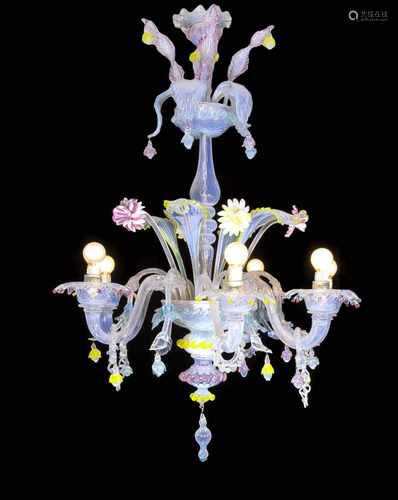 Murano-Deckenlampe, Italien, 2. H. 20. Jh., elektr., 6-flg., Opalglas, tlw. abgesetzt mitfarbigen