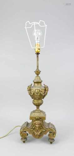 Als Lampe montierter Kaminaufsatz, Bronze, wohl England, Ende 19. Jh., ohne Lampenschirm,H. 70