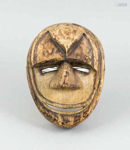 Ausdrucksstarke Maske der Fang/Kwele, Kamerun, wohl 19. Jh. oder älter, leichtes, hellesHolz (