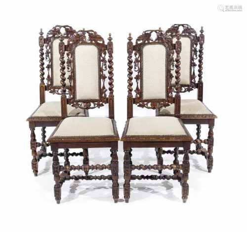 Satz von vier flämischen Stühlen um 1880, Eiche massiv, Weinlaub-Schnitzdekor,Korkenziehersäulen,