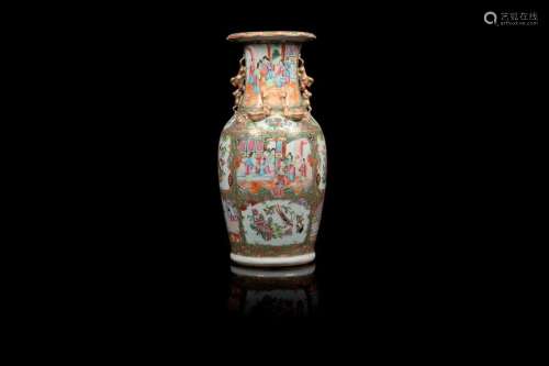 Vase balustre Chine XIXe siècle Porcelaine émaillé…