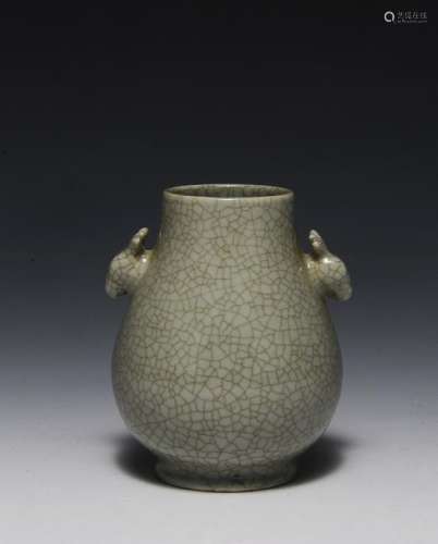 Chinese Ge Glaze Deer-Headed Vase, 18-19th Century