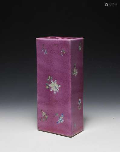 Chinese Porcelain Hat Stand, Republic Period