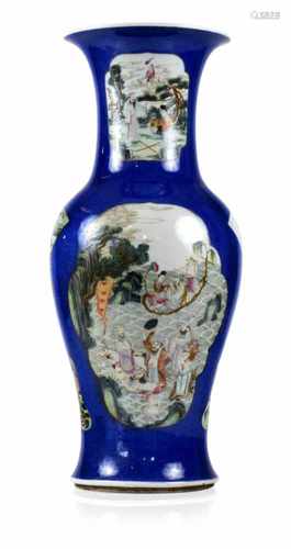 BLAUGRUNDIGE VASE, FIGUREN,CHINA, 19.JH.H. 60,5 CM