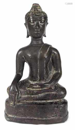 BUDDHA SHAKYAMUNI, BRONZE,17./18. JH.H. 18 CM