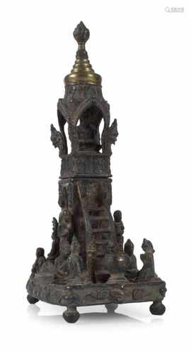 BRONZEMODELL EINES BUDDHIST.ALTARS, CHINA/TIBETH. 35 CM