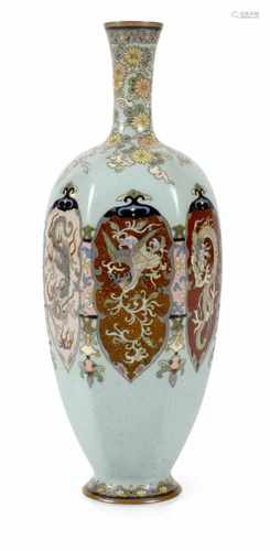 CLOISONNE-VASE, JAPAN, BEZ.OTA Zâ, MEIJI-PERIODEH. 22 CM