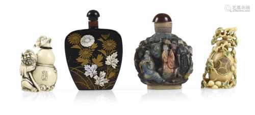 VIER SNUFFBOTTLES, U.A. LACK, ELFENBEIN, CHINA, 19./2O. JH. H. 4,5/6,5 CM Diese Lots unterliegen