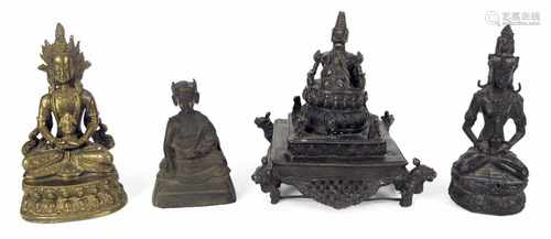 DREI BRONZEN UND STUPA,TIBET/NEPAL/INDONESIENH. 10,5/16 CM