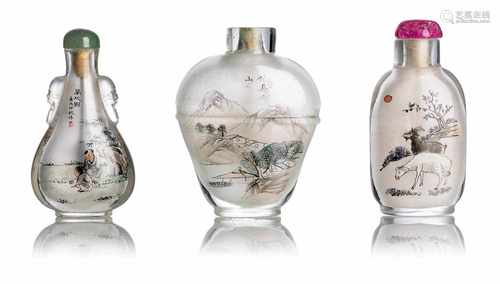 DREI SNUFFBOTTLES MIT INNENMA-LEREI, CHINA, SPÄTE QING/REP.H. 6/6,7 CM