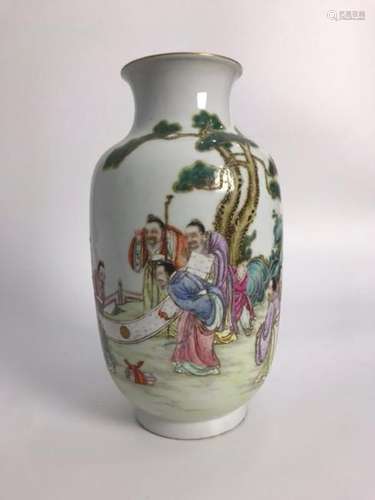 A FAMILLE-ROSE VASE.MARK OF QIANLONG