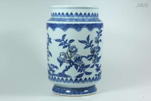 AN IRON-RED BLUE AND WHITE VASE.ANTIQUE