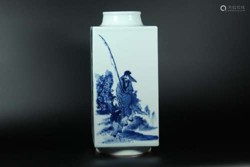 A BLUE AND WHITE SQUARE VASE.MARK OF QIANLONG.
