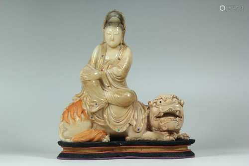 A SAOPSTONE CARVING OF GUANYIN.ANTIQUE