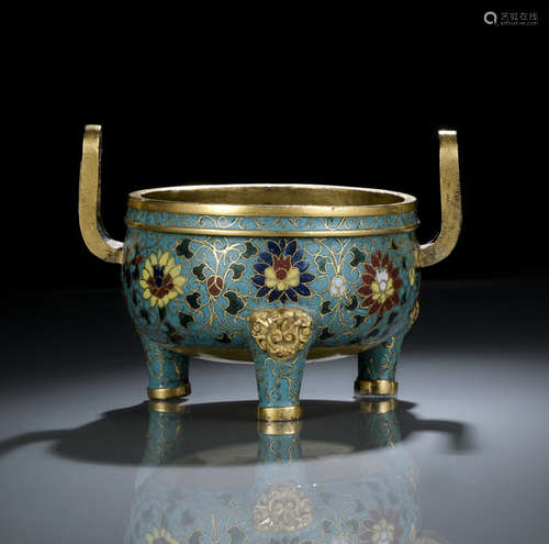 A FINE AND RARE CLOISONNÉ ENAMEL LOTUS TRIPOD CENSER