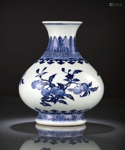 A FINE AND RARE IMPERIAL BLUE AND WHITE 'THREE ABUNDANCES' VASE