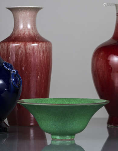 AN EMERALD-GREEN GLAZED BOWL AND A COPPER-RED GLAZED VASE