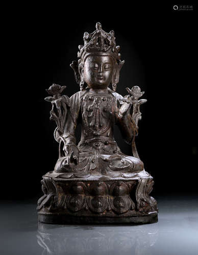 A BRONZE FIGURE OF GUANYIN