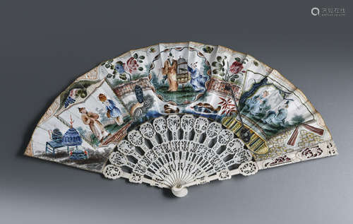 AN IVORY FAN WITH CHINESE STYLE PAINTING