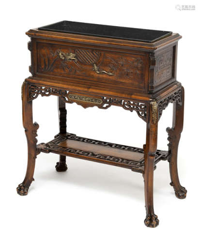 A CARVED WOOD JARDINIÈRE IN CHINESE STYLE