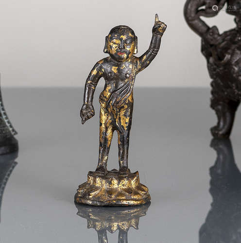 A GILT-LACQUERED AND PAINTED BRONZE FIGURE OF INFANT BUDDHA