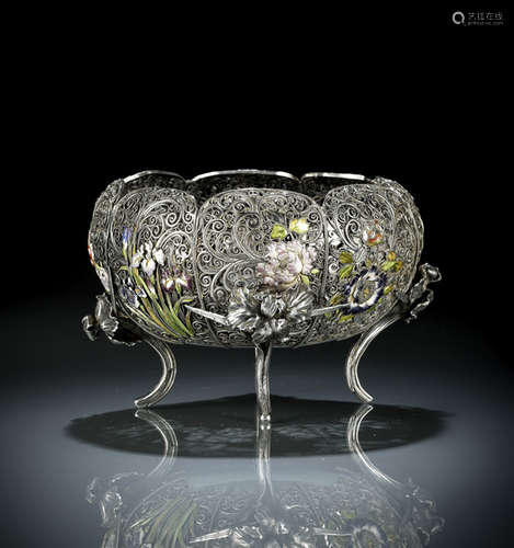 A FINE SILVER-RETICULATED BOWL WITH ENAMEL FLOWER DECORATION