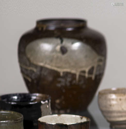 A FINE BROWN-GLAZED GREY SPLASHED WATER VESSEL