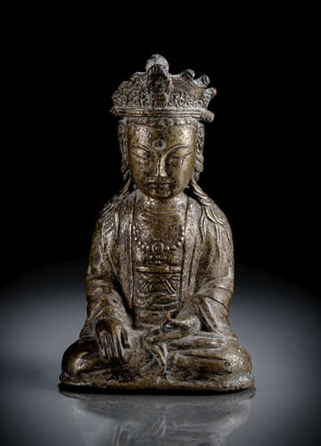 A RARE BRONZE FIGURE OF GUANYIN