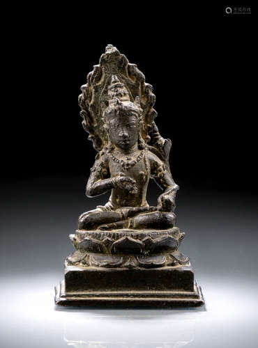 A BRONZE FIGURE OF A DEITY